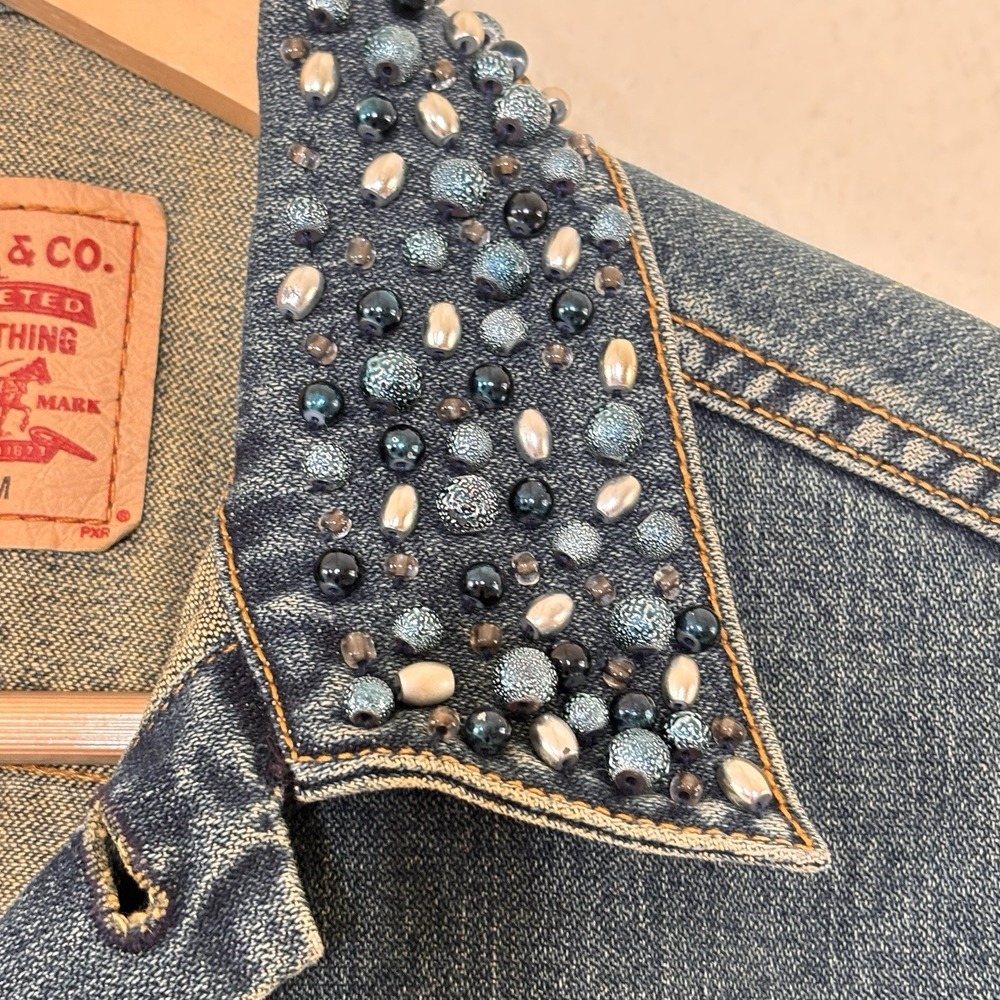 Levis‎ Beaded Boho Denim Trucker Jacket Type 3 Womens Size M Embellished Retro - Picture 5 of 8